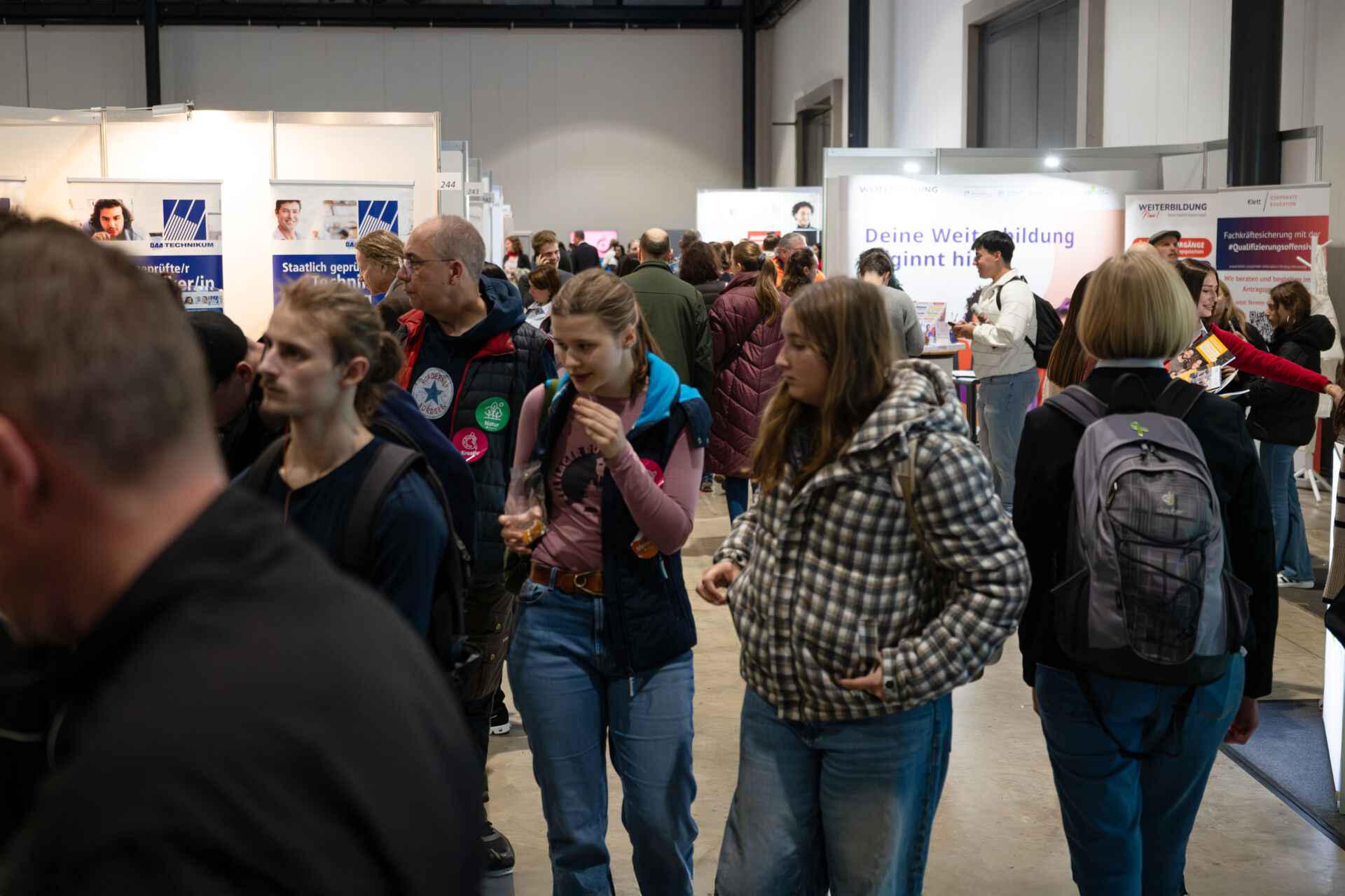 Eindrücke der Messe für Karriere, Studium, Aus- und Weiterbildung marktplatz arbeit südbaden 2025